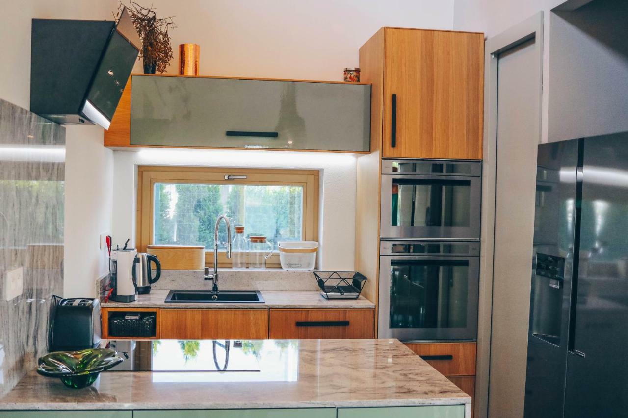 Stylish Apartments At Penati Golf Resort Sajdikove Humence Exterior photo